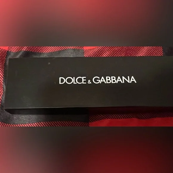 Dolce & Gabbana Horn Necklace w/ box & jewelry cloth. Missing D&G pendant - Picture 6 of 12